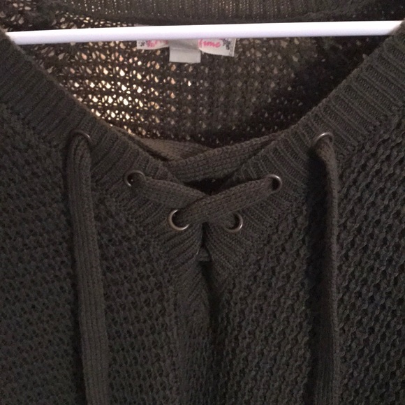 Sweater - Picture 2 of 3